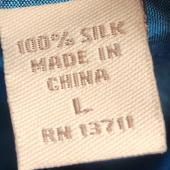 Valerie Stevens Blue Silk Stitch Accent Long Sleeve Hidden Button Top Size Large - Picture 8 of 9